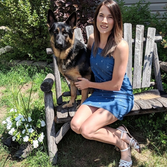 Meet your Posher, Rebecca - Picture 1 of 1